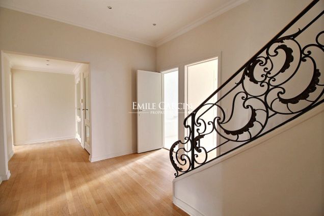 Duplex apartment to rent in Ixelles, Brussels - Emile Garcin Belgique - Image 7