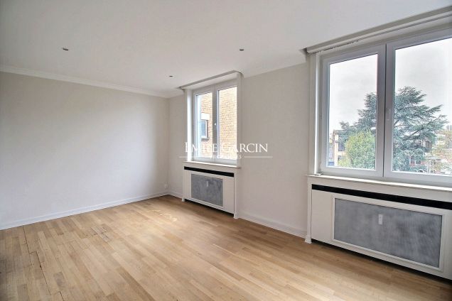 Duplex apartment to rent in Ixelles, Brussels - Emile Garcin Belgique - Image 9