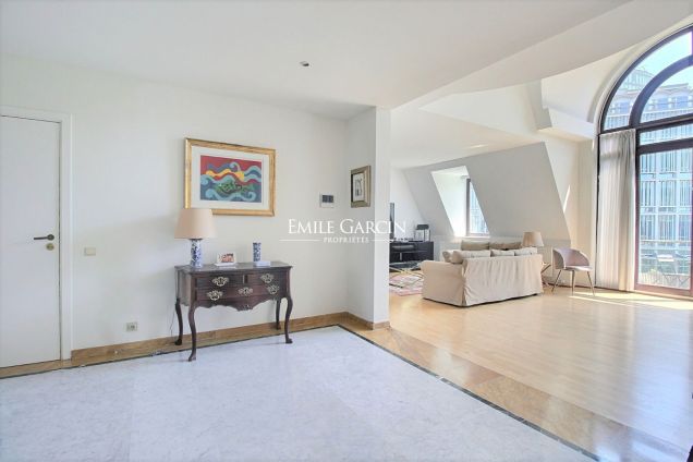 Three-bedroom duplex apartment to rent in Brussels - Emile Garcin Belgique - Image 2