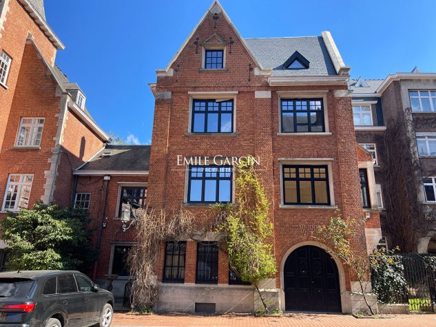 FOR SALE - CITY MANSION - IXELLES - BRUSSELS - Emile Garcin Belgique - Image 1