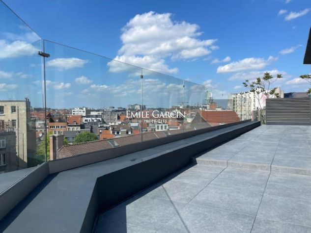 FOR SALE - PENTHOUSE APARTMENT - BRUSSELS - Emile Garcin Belgique - Image 23