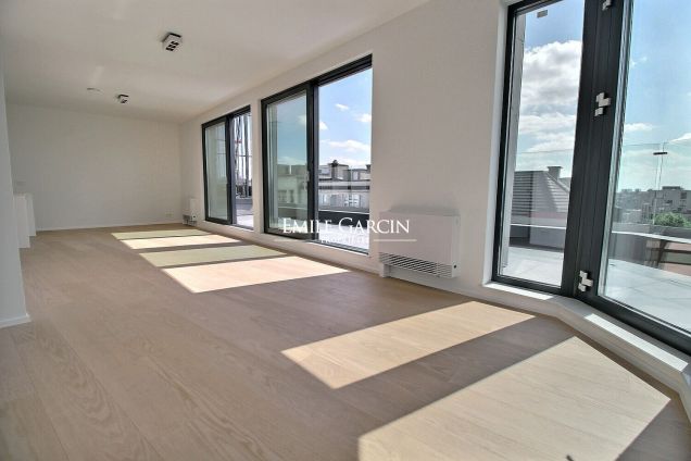 FOR SALE - PENTHOUSE APARTMENT - BRUSSELS - Emile Garcin Belgique - Image 8