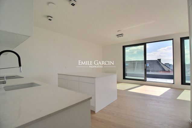 FOR SALE - PENTHOUSE APARTMENT - BRUSSELS - Emile Garcin Belgique - Image 13