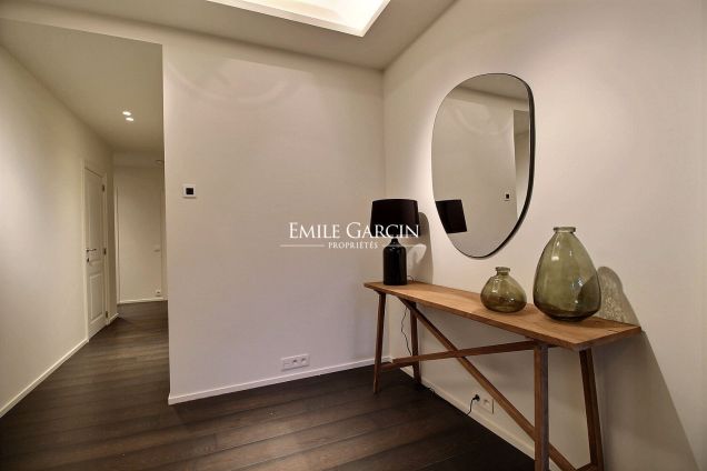 Appartement meublé a louer quartier Louise en face du Châtelain - Emile Garcin Belgique - Image 7