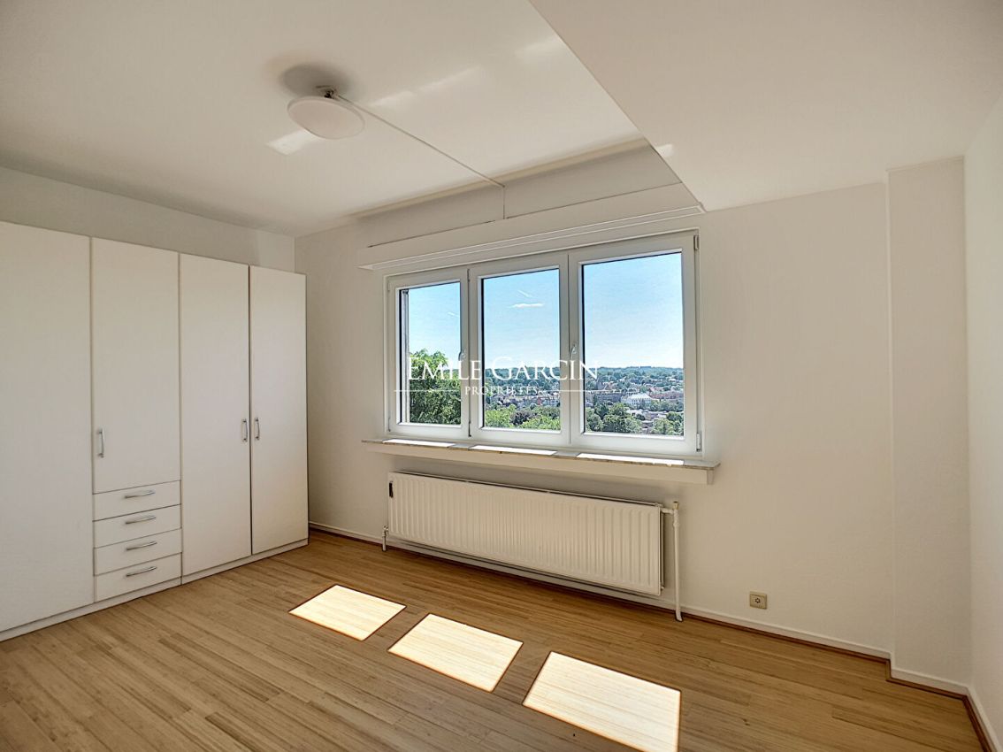 Apartment for sale in the Uccle district of Brussels - Emile Garcin Belgique - Image 8