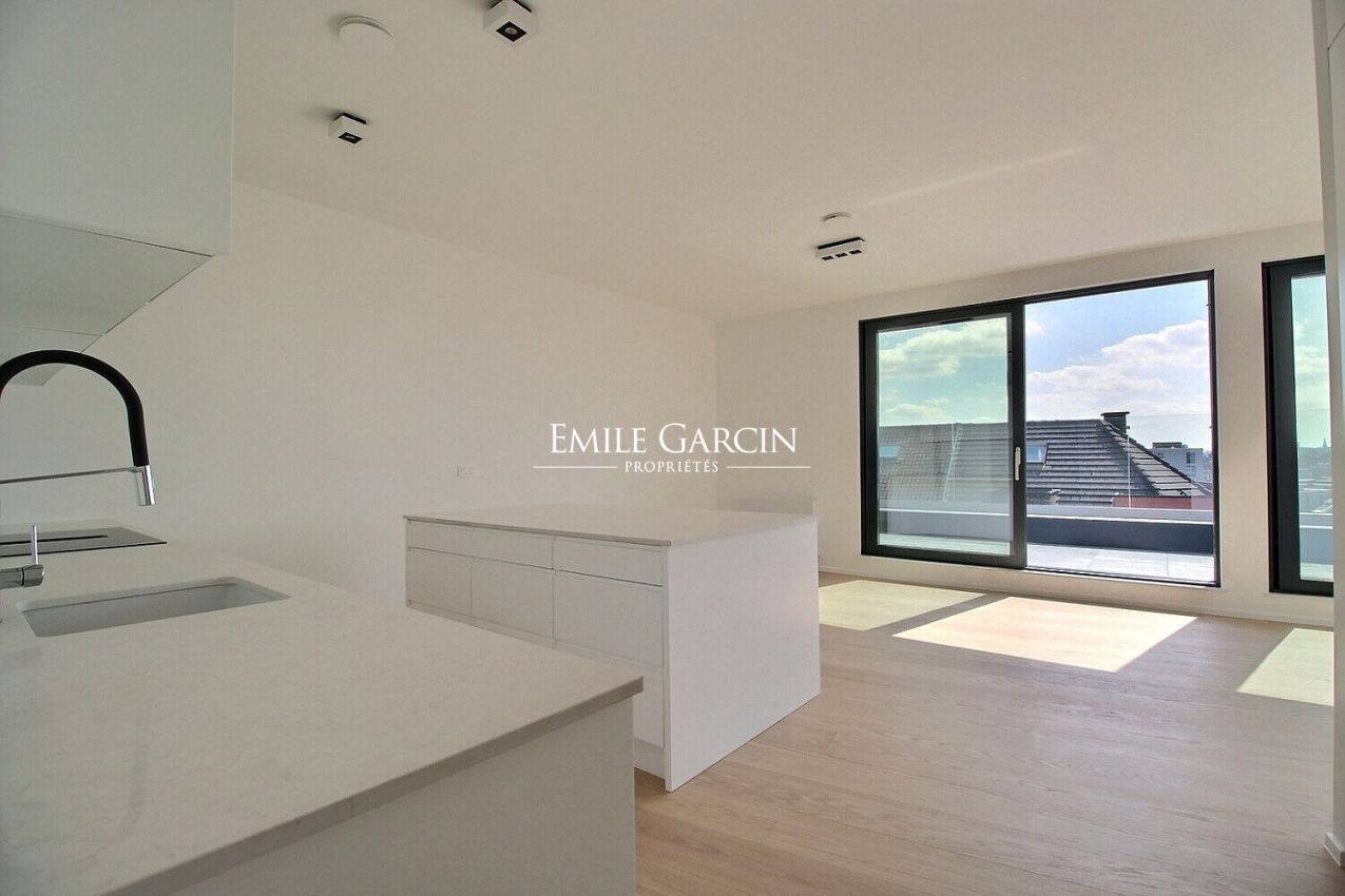 APPARTEMENT PENTHOUSE A VENDRE BRUXELLES - Emile Garcin Belgique - Image 11