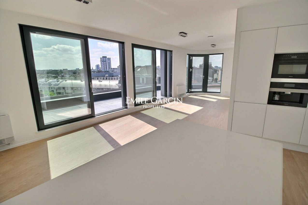 APPARTEMENT PENTHOUSE A VENDRE BRUXELLES - Emile Garcin Belgique - Image 11