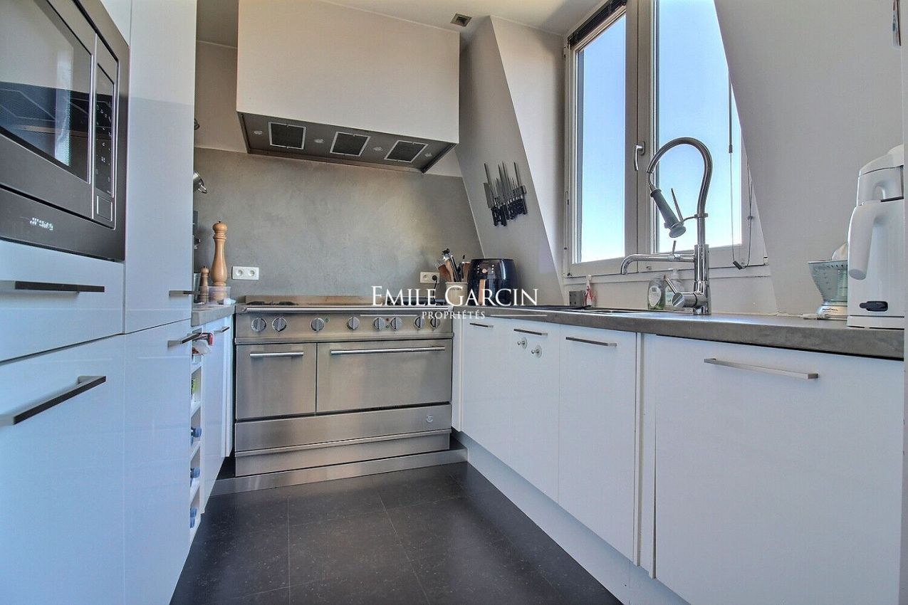 FOR SALE - APARTMENT - IXELLES, BRUSSELS - Emile Garcin Belgique - Image 5