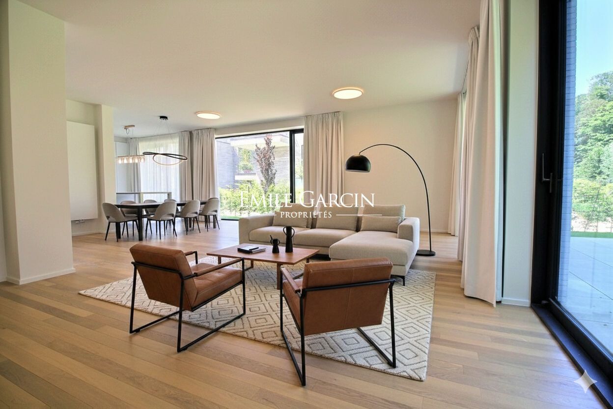 Maison a louer dans un clos privé à Uccle - Emile Garcin Belgique - Image 2