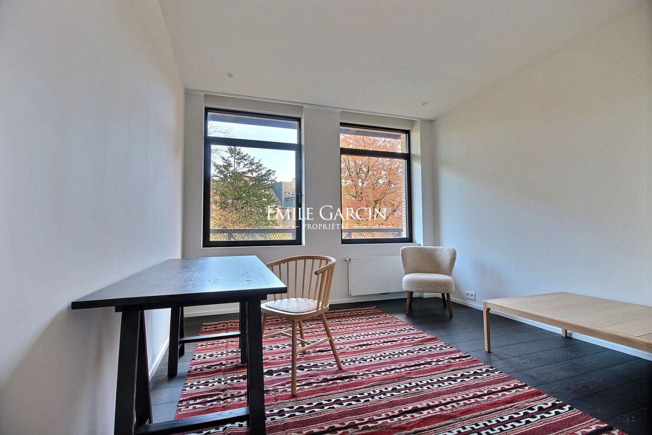 Appartement meublé a louer quartier Louise en face du Châtelain - Emile Garcin Belgique - Image 9