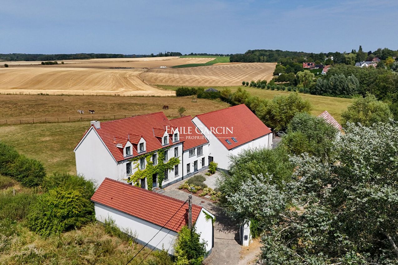 Maison Ferme en carré A vendre Lasne Plancenoit - Emile Garcin Belgique - Image 1