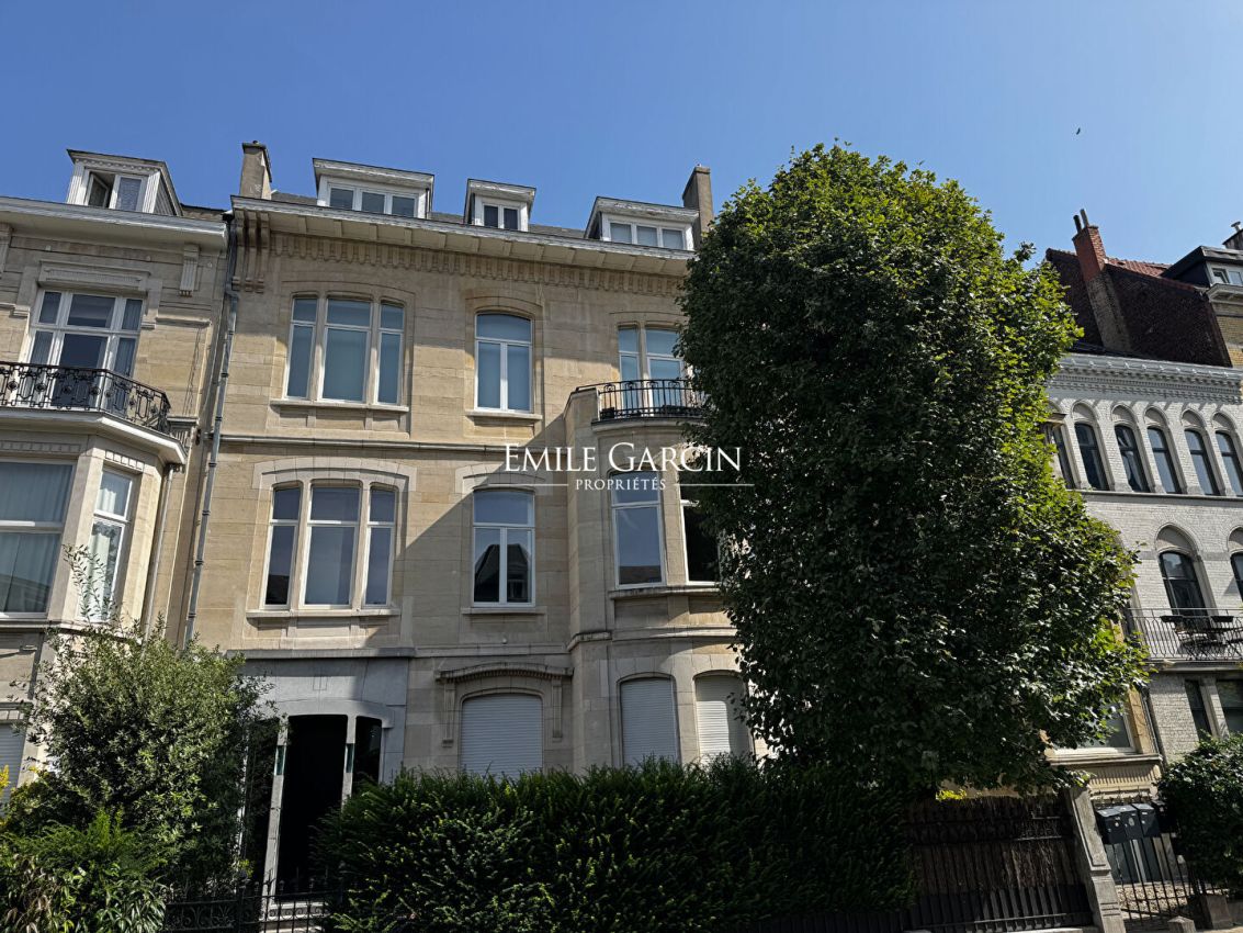 A vendre Hôtel de Maître Bruxelles Ixelles Quartier Etangs d'Ixelles - Emile Garcin Belgique - Image 1